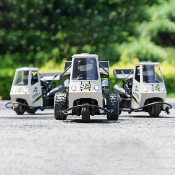 High-Speed RC Drift Trike with Lights & Horn 2