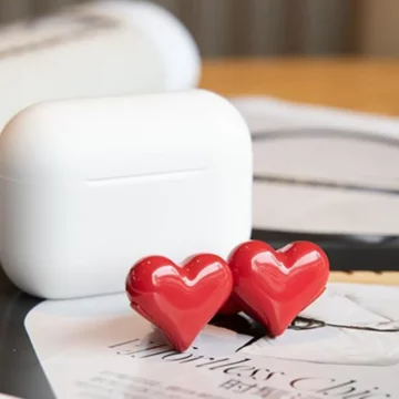 Cute Heart-Shaped Bluetooth Earbuds for Girls 2