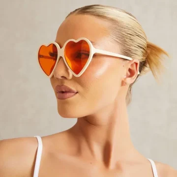 Heart-Shaped UV400 Sunglasses 2