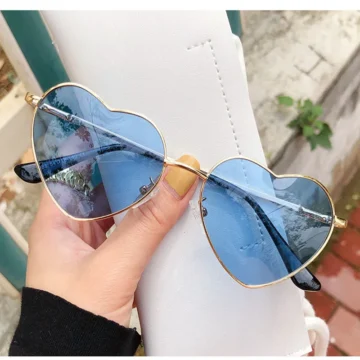 Heart-Shaped Colorful Sunglasses for Women UV400 2