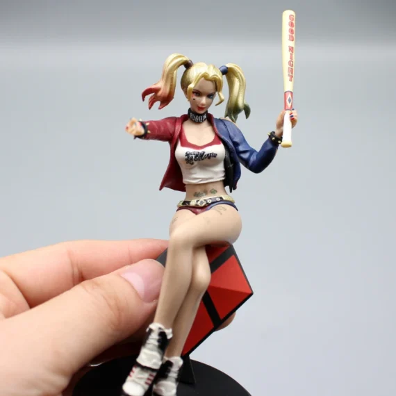 Harley Quinn Action Figure War Damaged Collectible 5 | PricZone