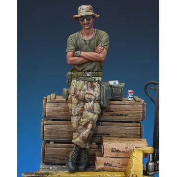 135 US Army Gulf War Driver Unpainted Resin Figure Kit 1 | PricZone