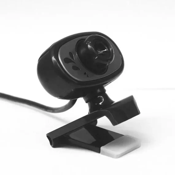 480P HD Mini Webcam with USB and Microphone for PC 3 | PricZone