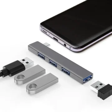 4-in-1 USB-C Hub Docking Station Adapter 1