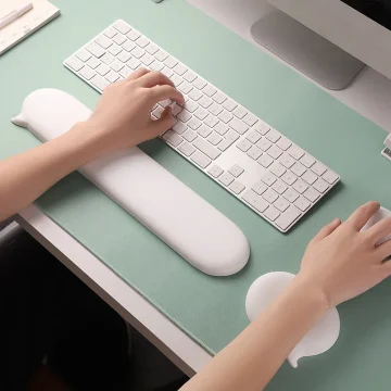 Chat Bubble Silicone Mouse Pad with Keyboard Wrist Rest 2 | PricZone