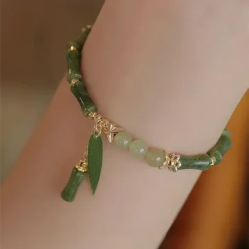 Retro Green Bamboo Beaded Bracelet with Leaf Charm 1