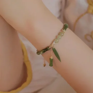 Retro Green Bamboo Beaded Bracelet with Leaf Charm 2