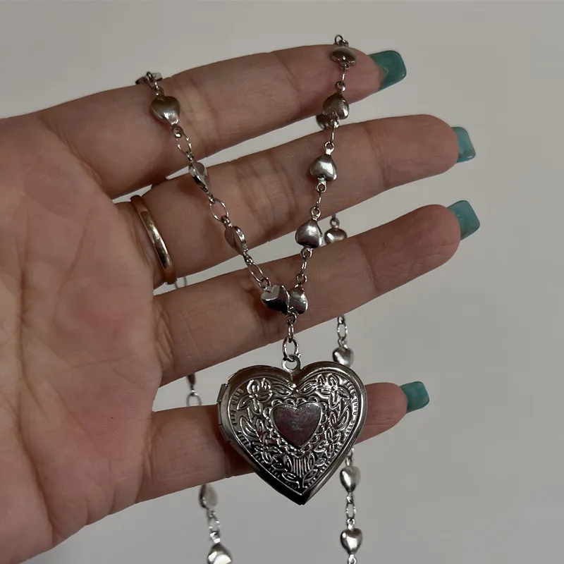 Stainless Steel Romantic Heart Locket Necklace 4 Stainless Steel Romantic Heart Locket Necklace 4