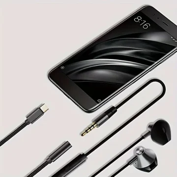 USB-C to 3.5mm Audio Adapter with Controls 2