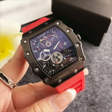 Swiss High-End Luxury Men 2