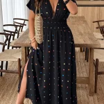 Plus Size Heart Print V Neck Maxi Dress with High Slit 4 | PricZone