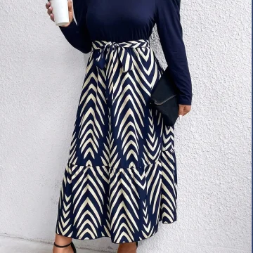 Plus Size Round Neck Long Sleeve Chevron Print Midi Dress 1