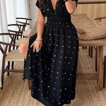 Plus Size Heart Print V Neck Maxi Dress with High Slit 1 | PricZone