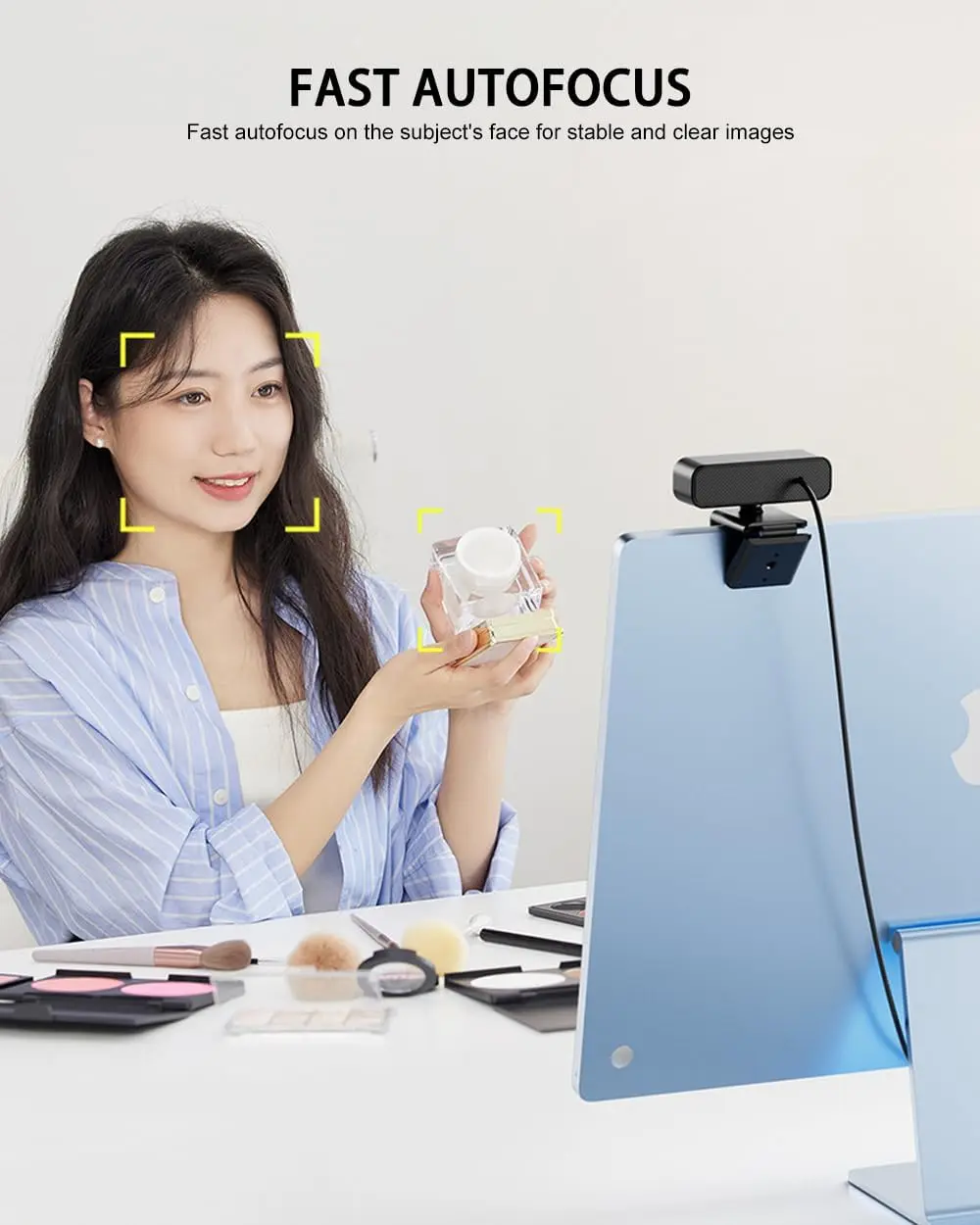 4K Uhd Webcam with Dual Mics and Auto Light Correction 12