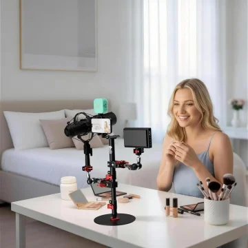 Desktop Tripod for DSLR Camera and Lights 2